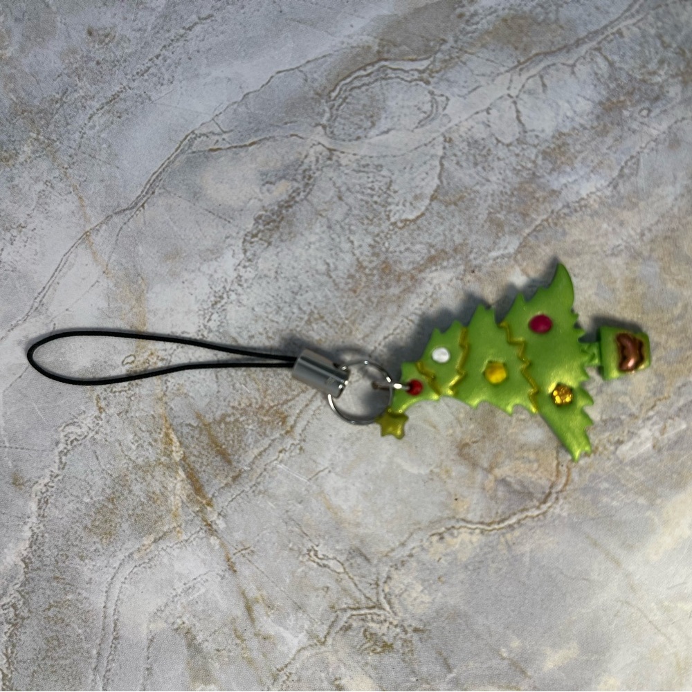 Christmas Tree phone charm. Polymer clay handmade charm. - Picture 2 of 4